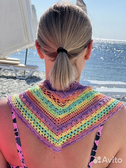 Пляжный платок-косынка вязаный