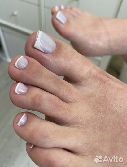 Маникюр/педикюр/наращивание ногтей