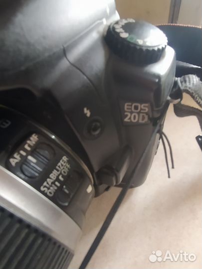 Зеркальный фотоаппарат Canon eos 20D