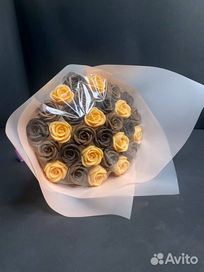 Букет - 29 Шоколадных Роз
