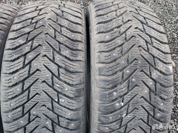 Nokian Tyres Hakkapeliitta 8 SUV 235/65 R17 108T