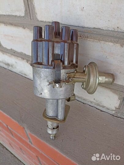 Продаю распределитель зажигания -трамлер