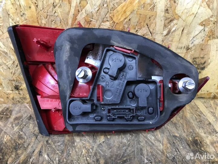 Фонарь задний правый Volkswagen Jetta 6 седан 1