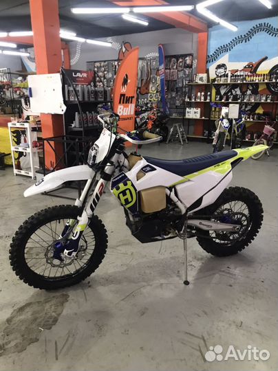 Мотоцикл Regulmoto Legend 300 с птс