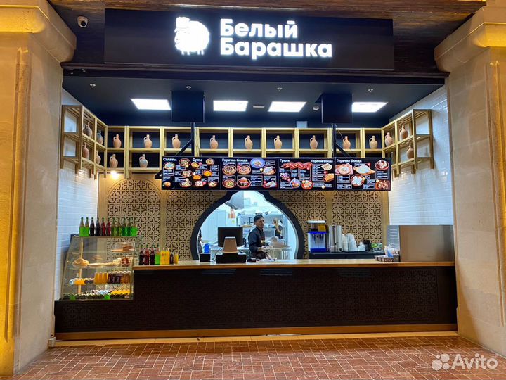 Сеть из 2 кафе на самых популярных фуд-кортах