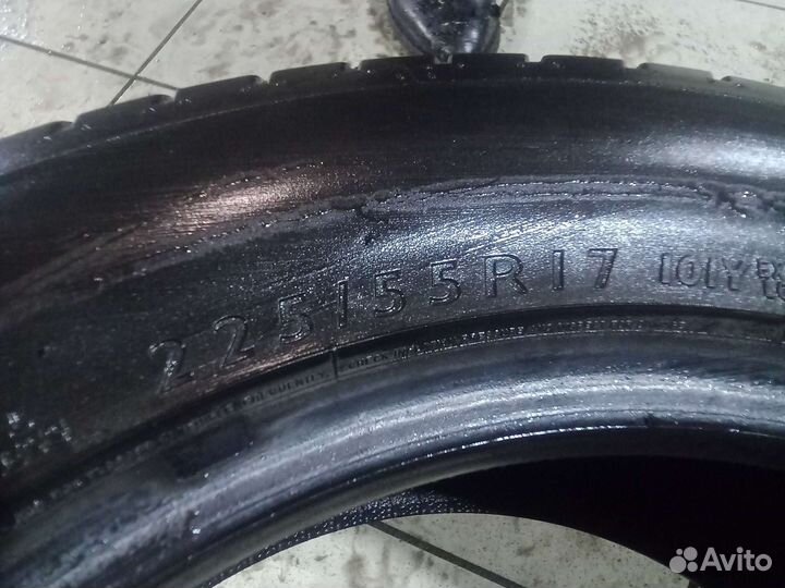 Dunlop SP Sport 8050 225/55 R17