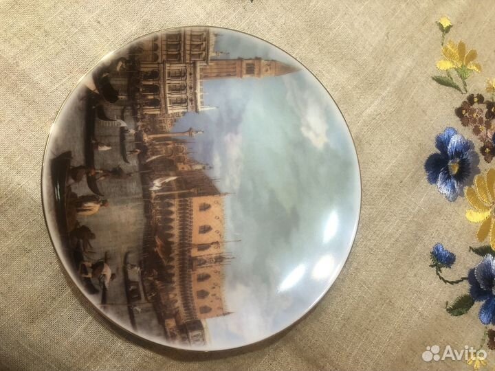 Сувенирные тарелки