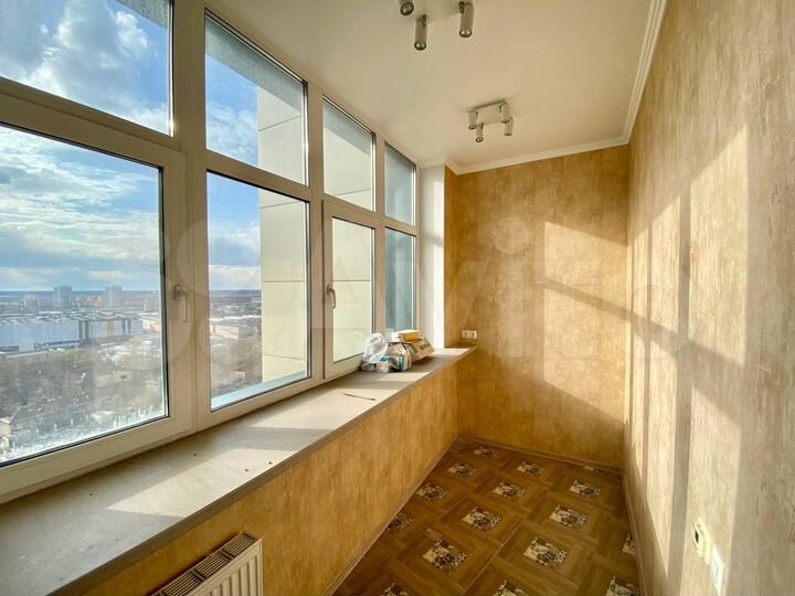 3-к. квартира, 90 м², 14/24 эт.