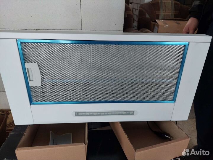 Вытяжка DeLonghi 60