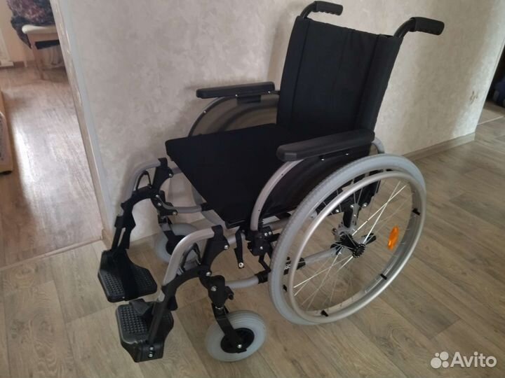 Инвалидная коляска новая