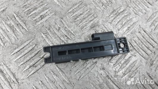 Антенна land rover range rover 3 (KUK11WF01)