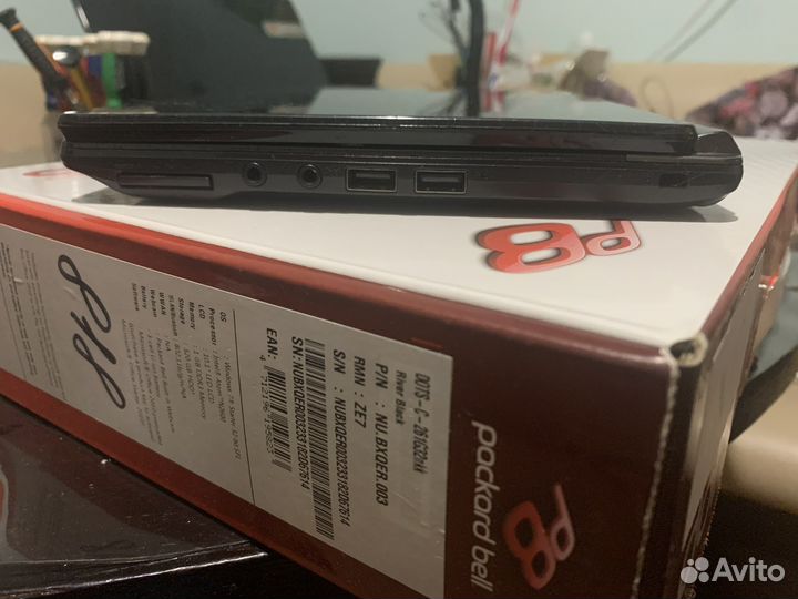 Ноутбук Packard Bell dots