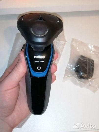 Электрическая бритва Philips Series 5000