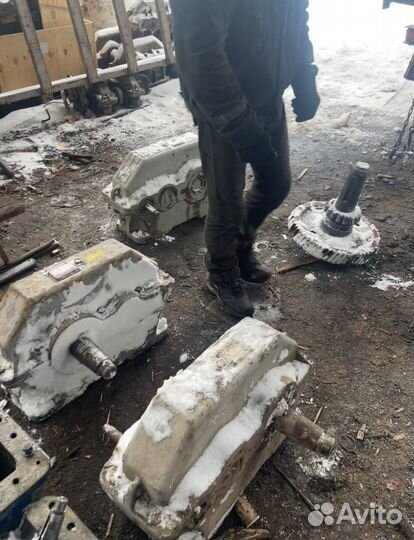 Мотор редуктор