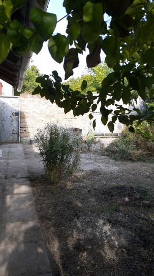 Дом 67 м² на участке 4 сот.