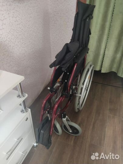 Инвалидная коляска складная бу
