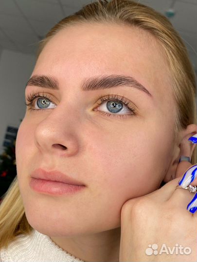 Коррекция и окрашивание бровей