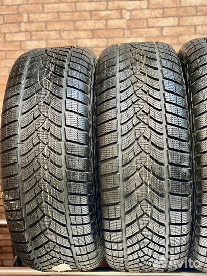 Goodyear UltraGrip Ice SUV 285/60 R18