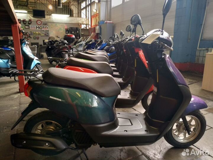 Скутер Honda Tact