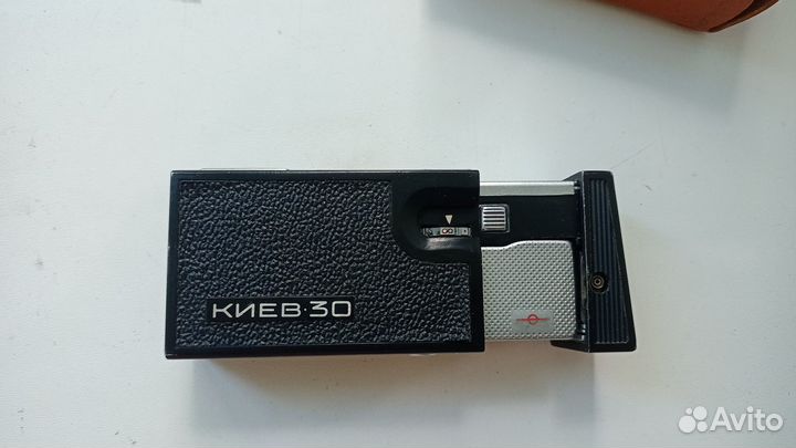 Пленочный фотоаппарат Киев-30