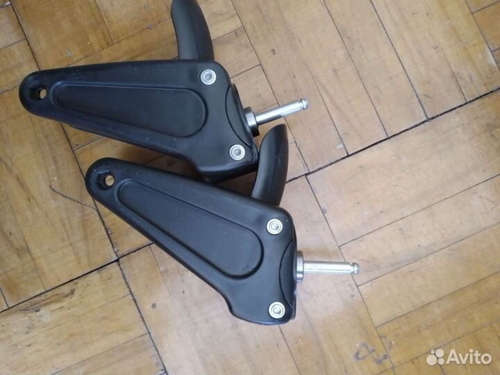 Вилка для переднего колеса коляски