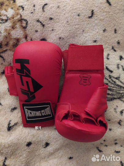 Перчатки для единоборств