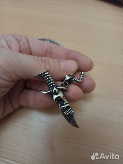 Кулон Кинжал с черепом, сталь