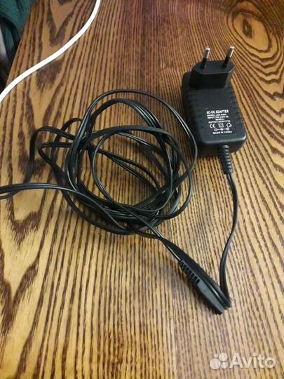 Адаптер JAH-0502 5 V 2 A