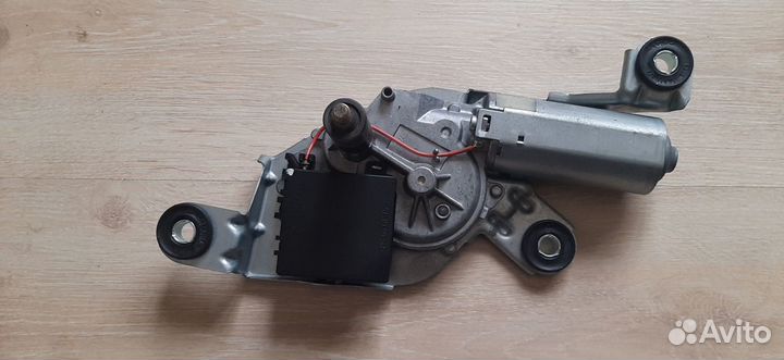 Моторчик заднего стеклоочистителя BMW X3 E83