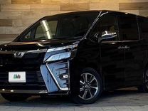 Toyota Voxy, 2018, с пробегом, цена 1 670 000 руб.