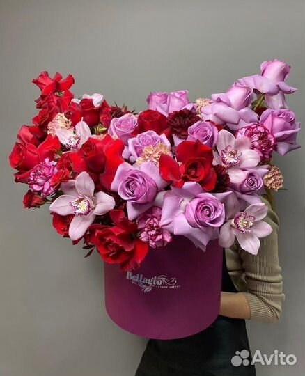 Цветы, букеты, коробки с доставкой