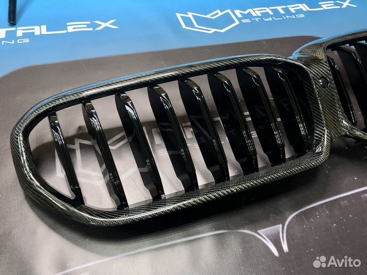Решетка радиатора BMW 5 G30 Sport, рест, карбон