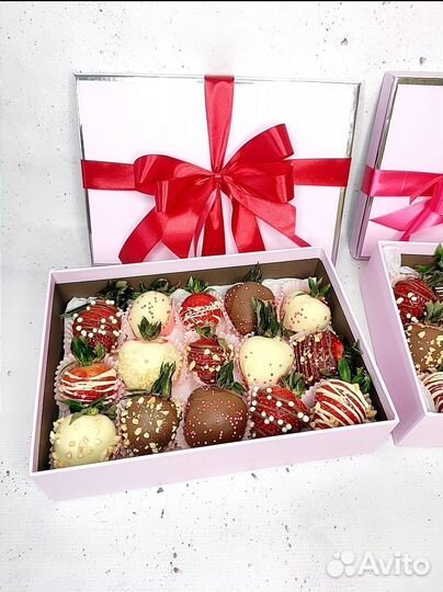 Клубника в шоколаде. Набор в подарочной коробке