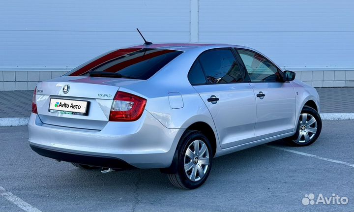 Skoda Rapid 1.6 AT, 2016, 86 500 км