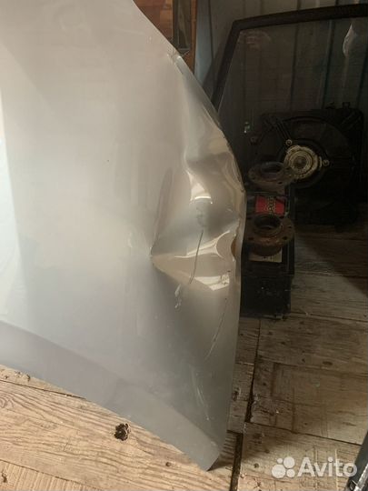 Капот toyota виш