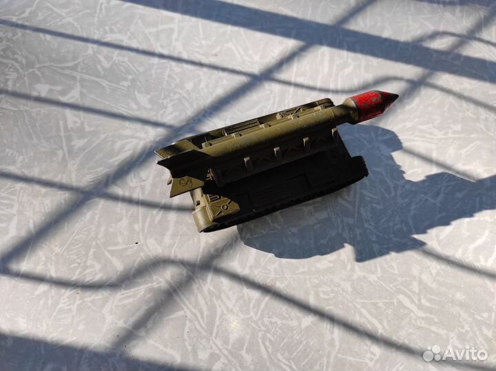 Продам модель ракетной установки времен СССР