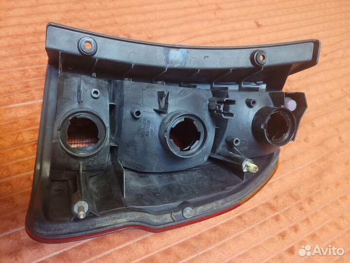 Задние фонари митсубиши челленджер