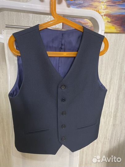 Жилетки и брюки в школу для мальчиков