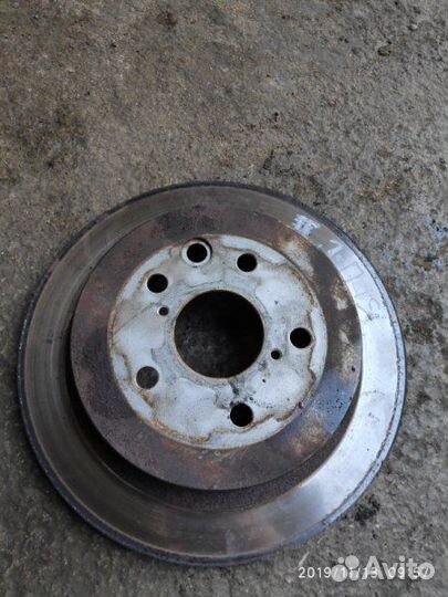 Тормозной диск Lexus IS220