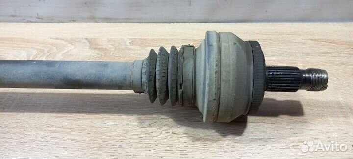 Привод полуось задний Mercedes-Benz C-Class C250