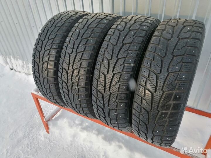 Hankook Winter I'Pike LT RW09 215/65 R16 109R