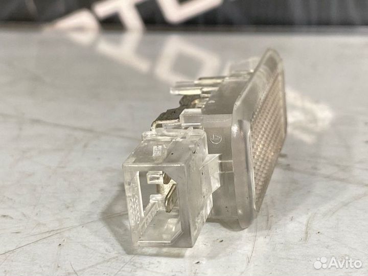 Плафон салона Audi A4 B6 ASN 2004