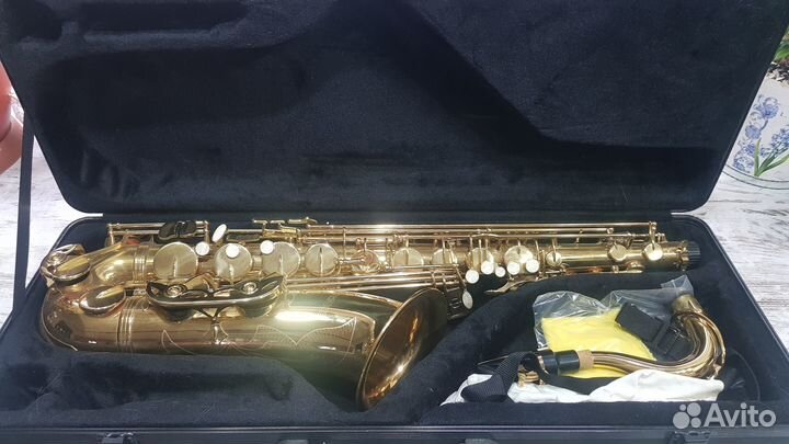Саксофон тенор