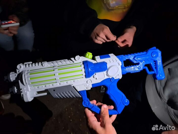 Детская игрушка водный пистолет