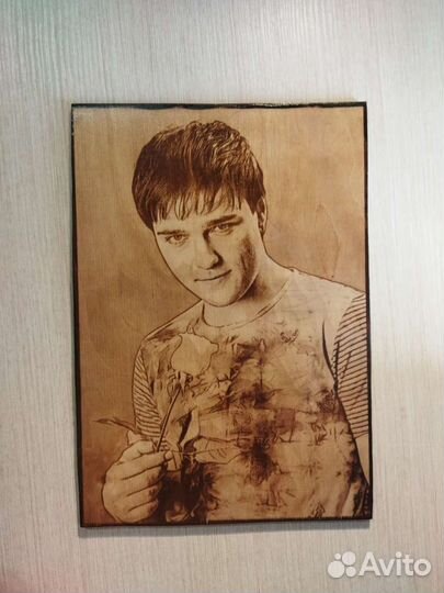 Шатунов Юрий. Выжжено на дереве