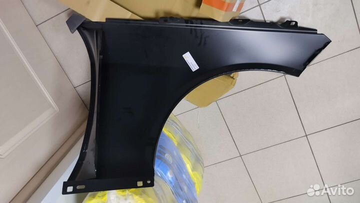 Крыло левое мерседес W212
