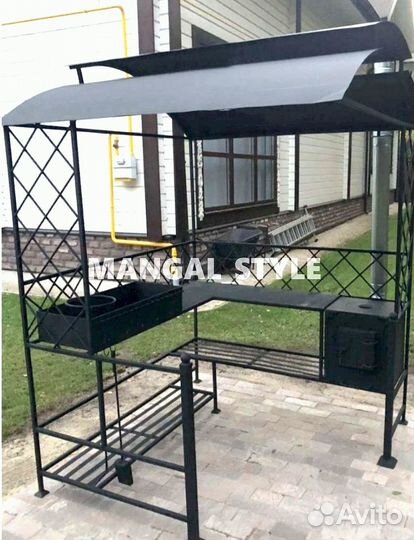 Мангал с крышей