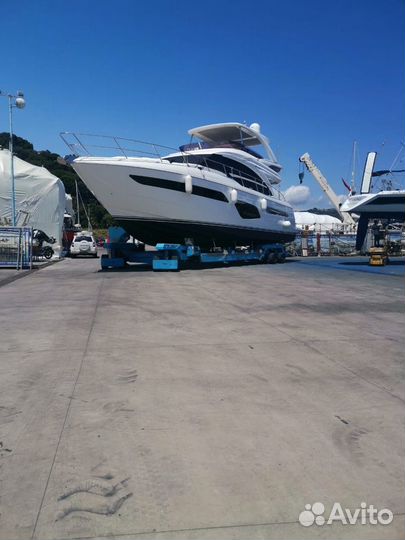 Моторная яхта Princess F62 (019)