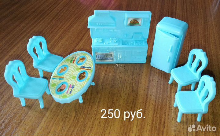 Наборы мебели и посудки