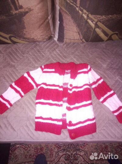 Вязаные детские вещи ручной работы